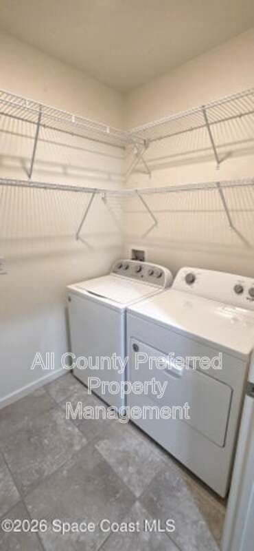 Palm Bay House: 242 Guinevere Drive SW