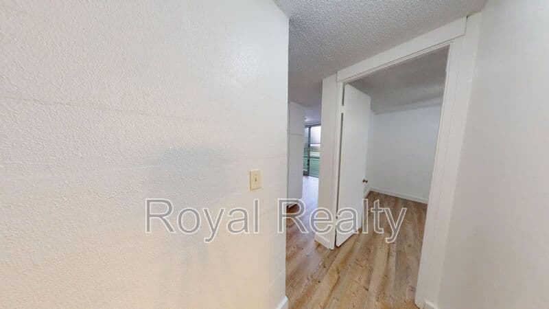 Aiea Condo: 98-080 Uao Pl.