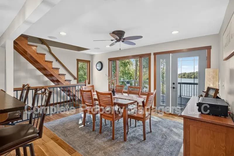 New Richland House: 23619 180th Street