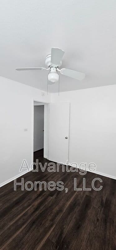 Kansas City House: 7504 E 112th St