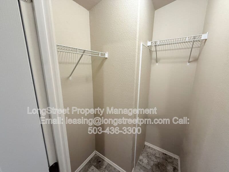 Philomath House: 209 N 9th St