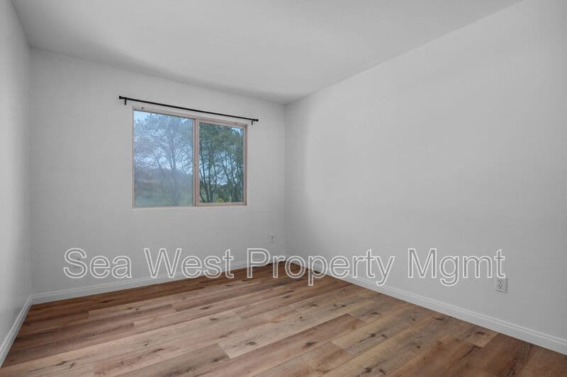 Encinitas Condo: 1730 S El Camino Real
