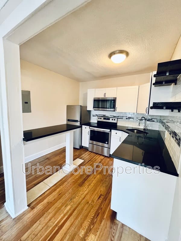 St. Petersburg Condo: 360 13th Ave NE