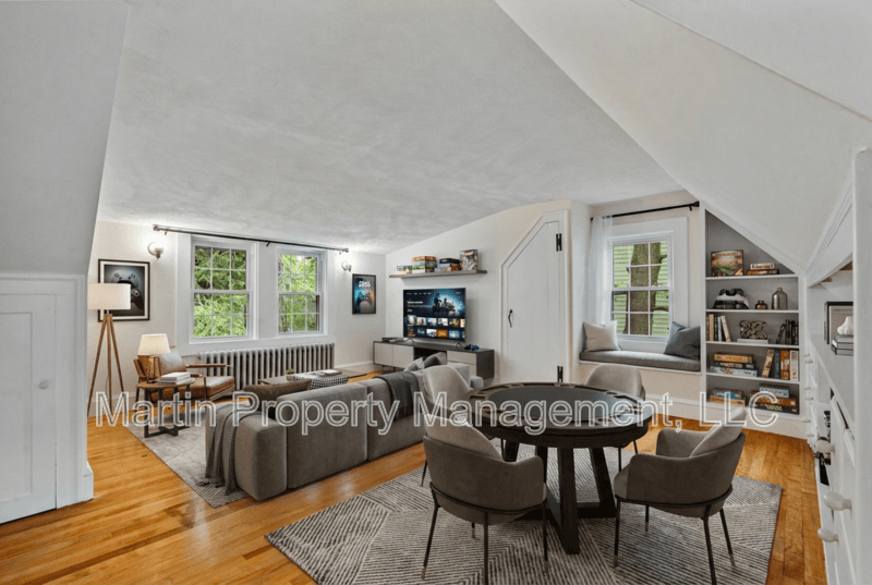 Lexington House: 14 Gleason Road