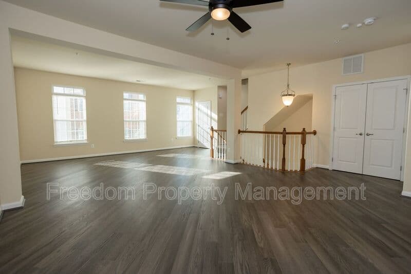 Gainesville Townhome: 7408 Brunson Cir