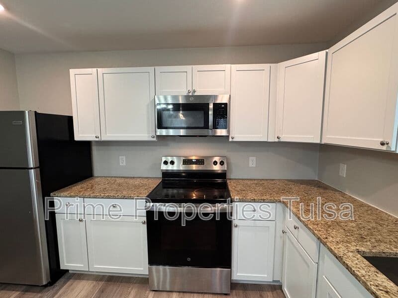 Tulsa Condo: 4120 W. 56th Pl. S.