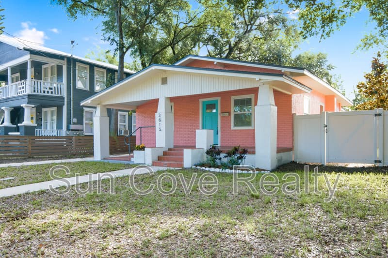 Tampa House: 2815 N Taliaferro Ave