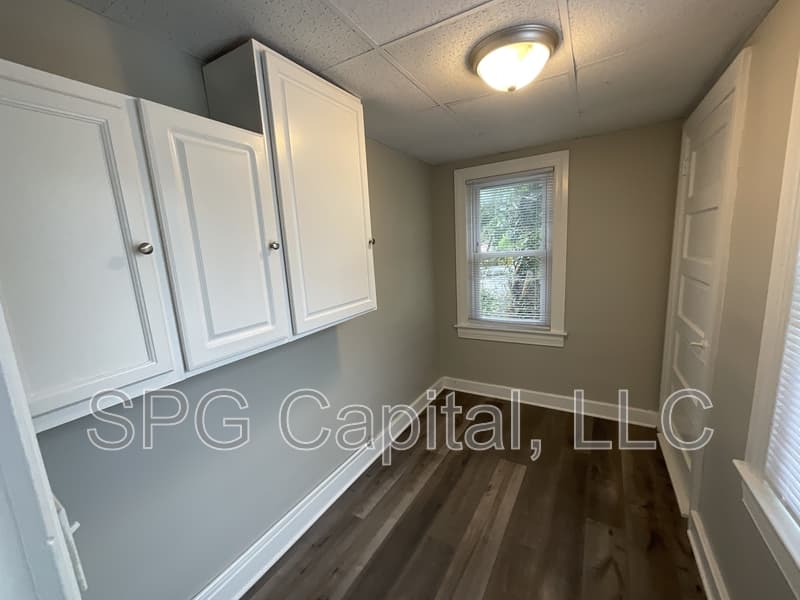 York House: 704 East Prospect Street