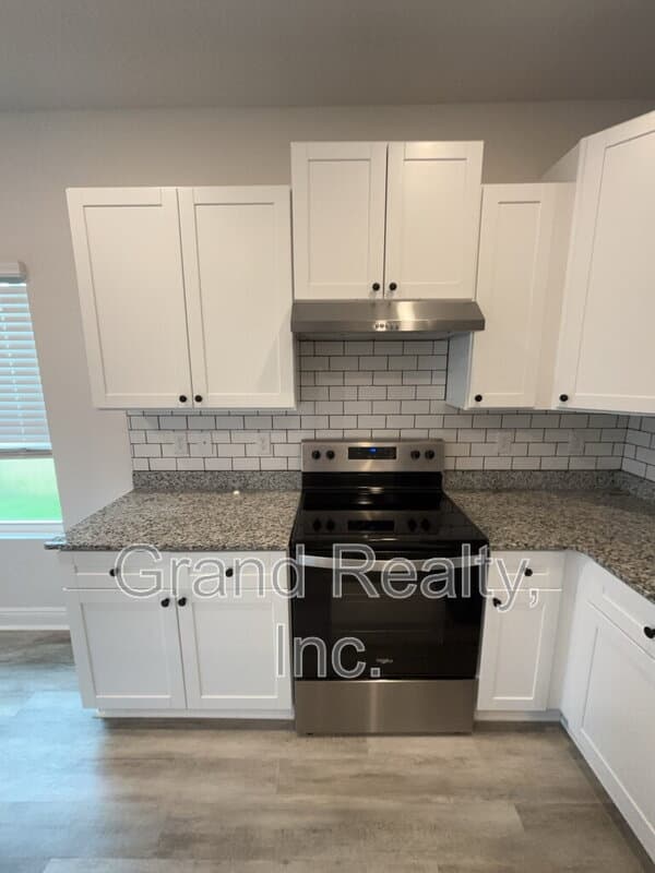 Pensacola Townhome: 1214 Fairchild Vlg Dr