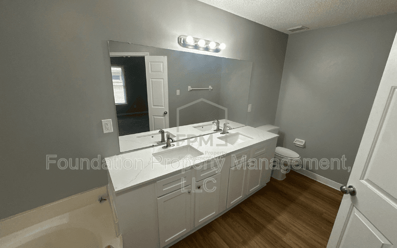 Cordova House: 1491 Appling Wood Cove South