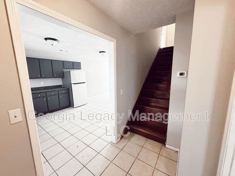 Cleveland House: 896 Campbell St