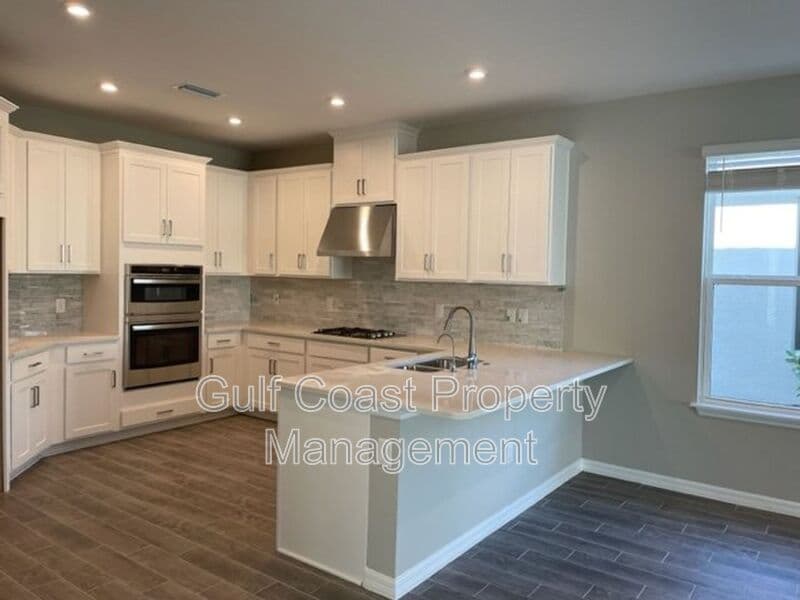 Nokomis House: 15344 Isla Palma Ln