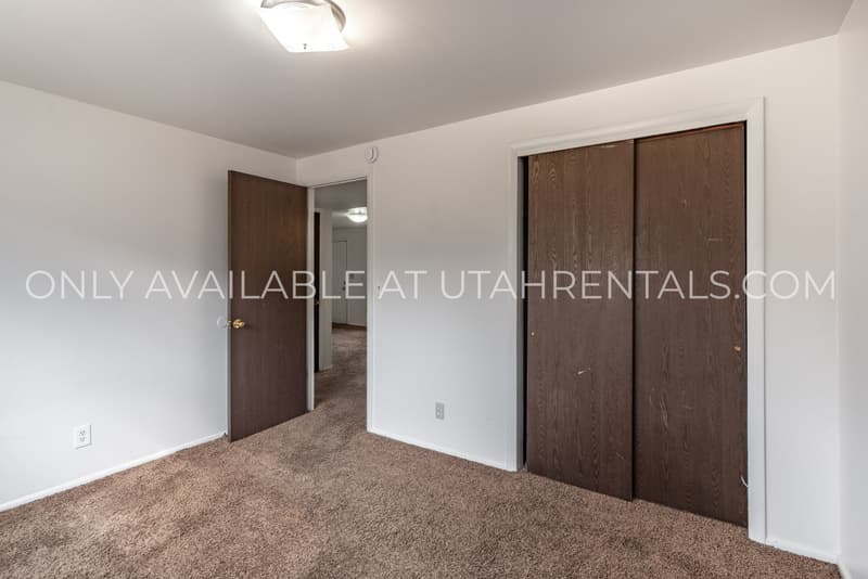 Orem Condo: 1052 S Virginia Cir