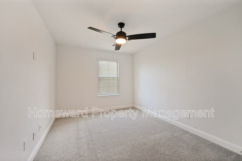 Arlington House: 6834 Neal's Way