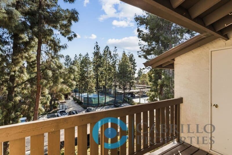 San Diego House: 10278 Black Mountain Rd
