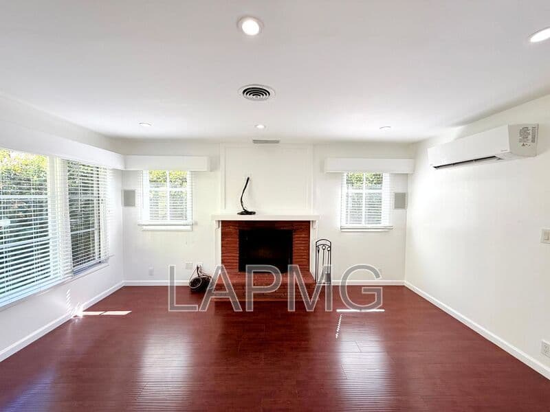 Pasadena House: 607-611 N. El Molino Ave.