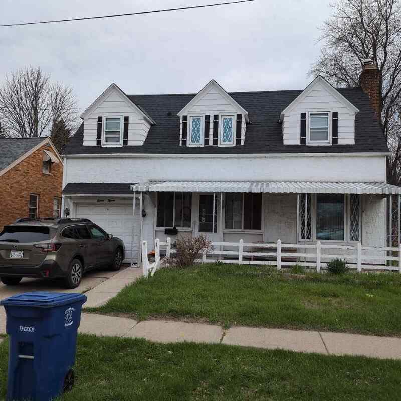 Green Bay House: 1115 Reber Street