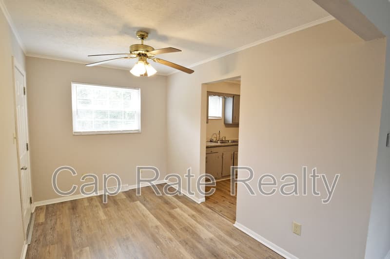 Columbus House: 1226 Parkview Dr