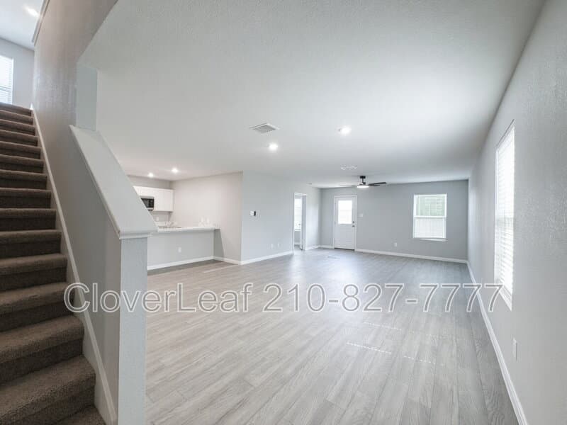 Seguin House: 1317 Orchard Oaks