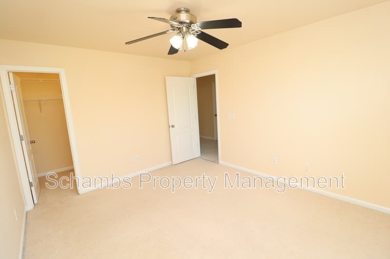 Raleigh House: 12554 Honeychurch St