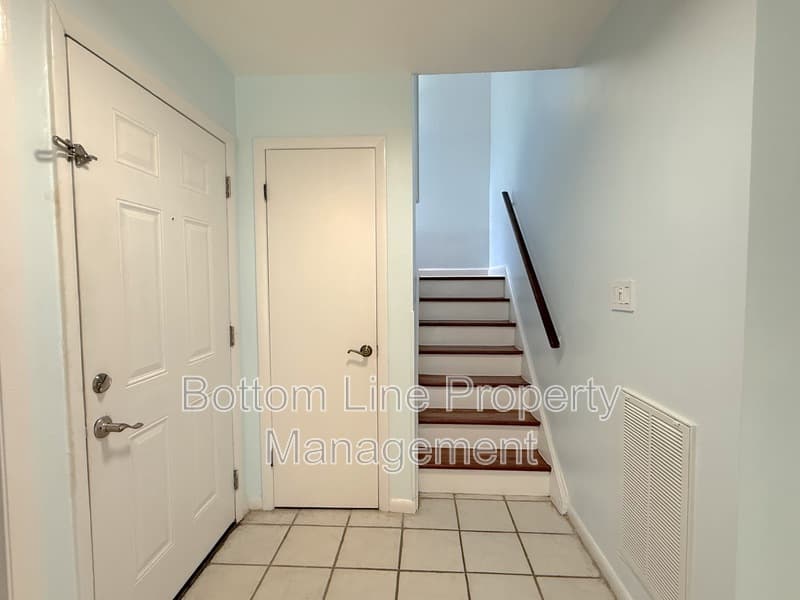 Charlotte Townhome: 7838 Hummingbird Ln