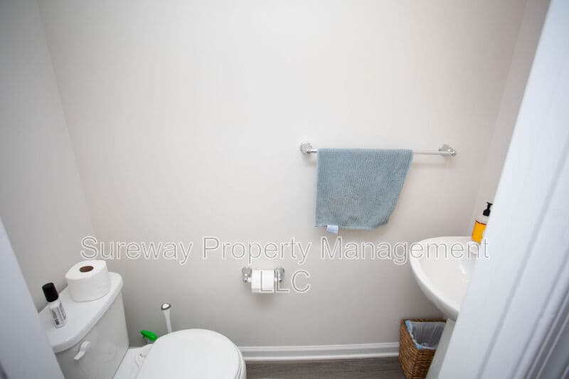 Pennsauken Townhome: 52 Hamilton Ct