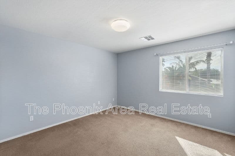San Tan Valley House: 2669 W Quick Draw Way