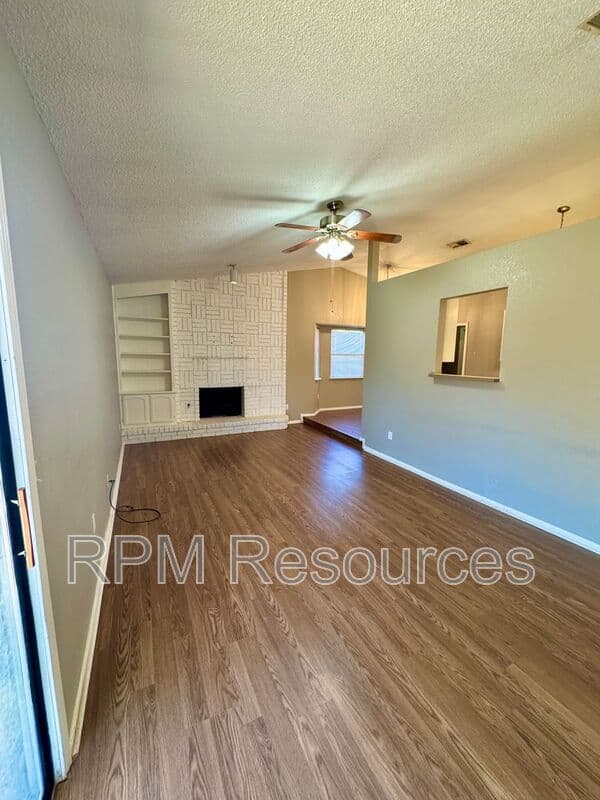 Oklahoma City House: 8317 Woodhue Dr