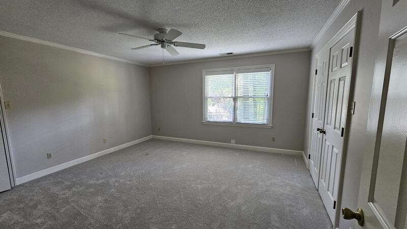 Germantown House: 8486 Hunters Forest Cove