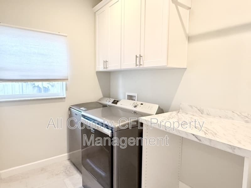 Orlando House: 2408 Corrine Drive
