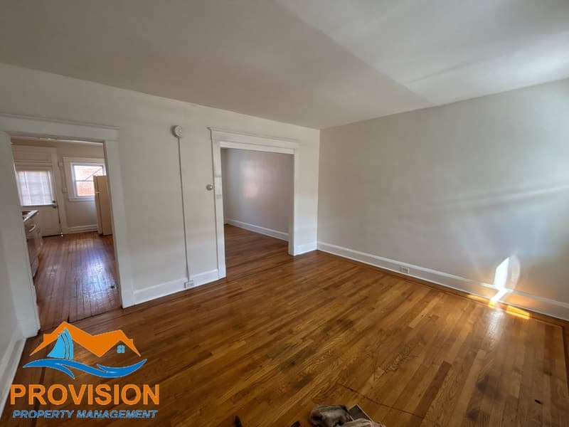 Dundalk Condo: 102 Ventnor Terrace