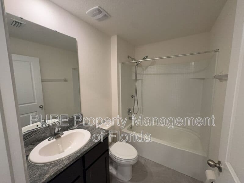 Ocala House: 5527 SW 43rd Ct