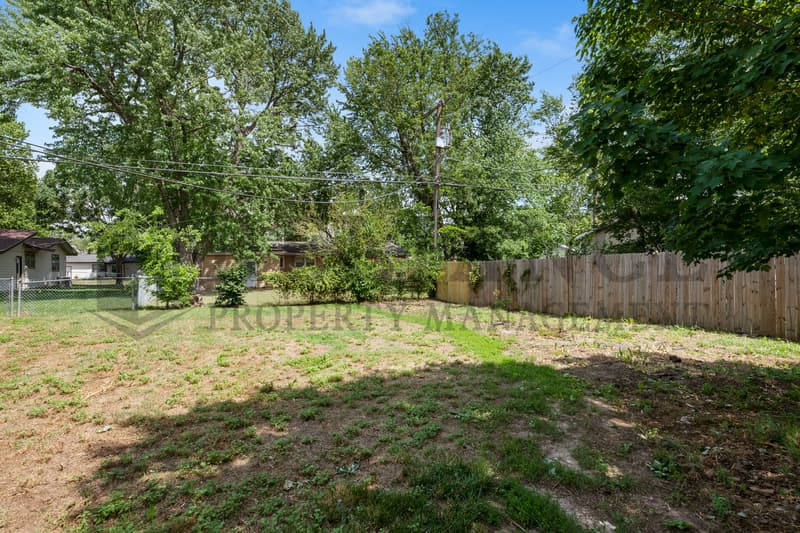 Wichita House: 7315 West Galoway