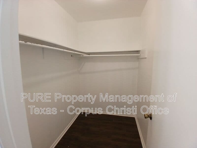 Corpus Christi Condo: 5001 Middlecoff Rd