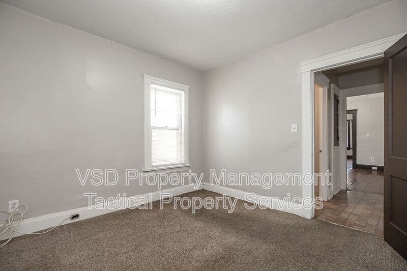 Cleveland Condo: 12819 Edmonton Ave