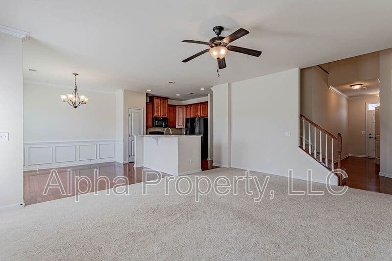 Greer Townhome: 12 Irvington Dr