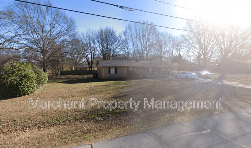 Greenville House: 206 Lanewood Drive