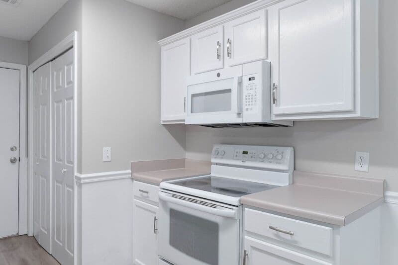 Crestview House: 3014 La Salle Court