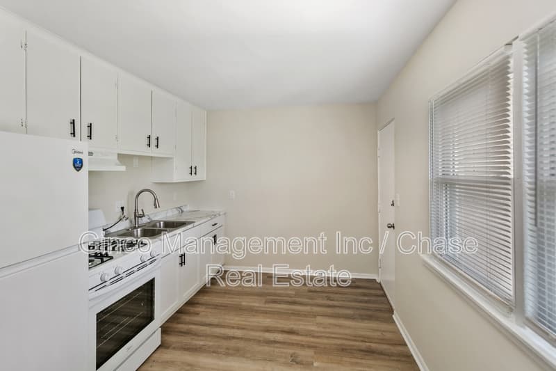 Aurora Condo: 991 Tollview Avenue - 10