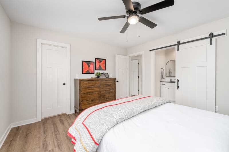 Wichita House: 2865 S Cedar Crest Ct Unit 200