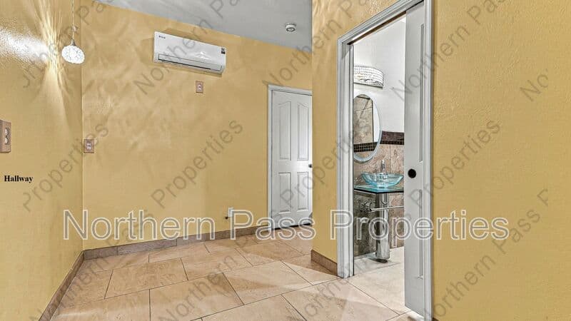 El Paso House: 6236 Antelope