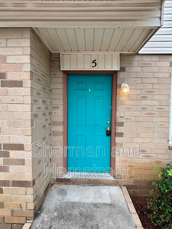 Augusta Condo: 2738 Blount Avenue, Unit #5