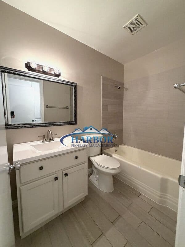 Rolling Hills House: 2412 Palos Verdes Drive West