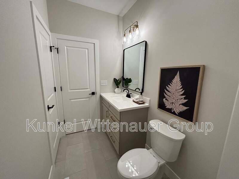 O'Fallon House: 641 Ambrose Drive