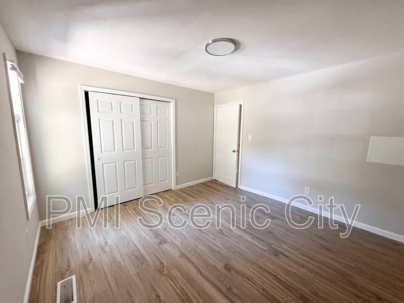 Cleveland Condo: 479 Old Federal Rd SE