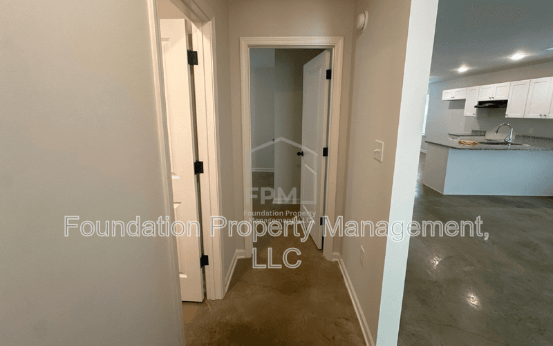 West Memphis House: 311 Westree Street