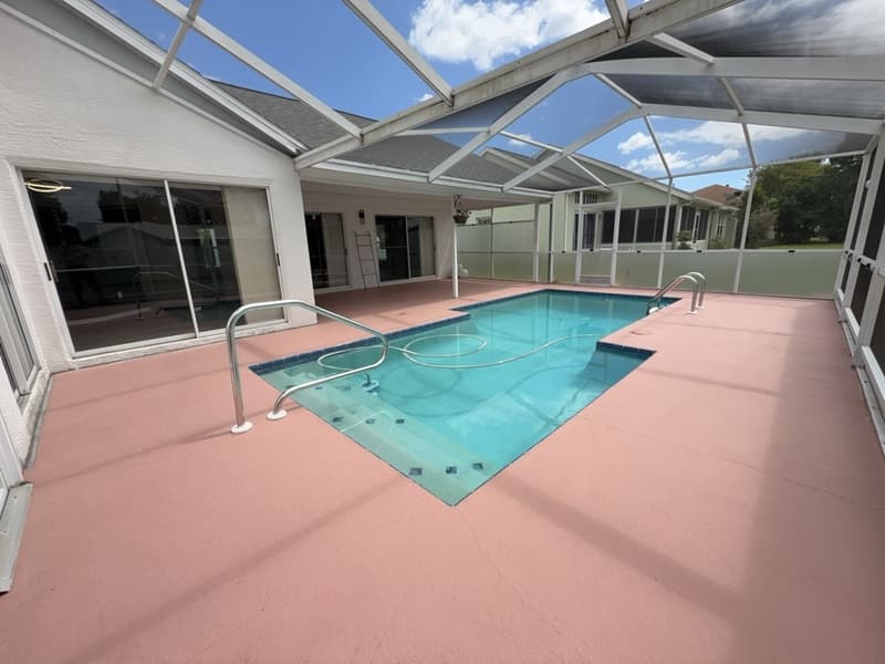 Spring Hill House: 1347 Overland Drive