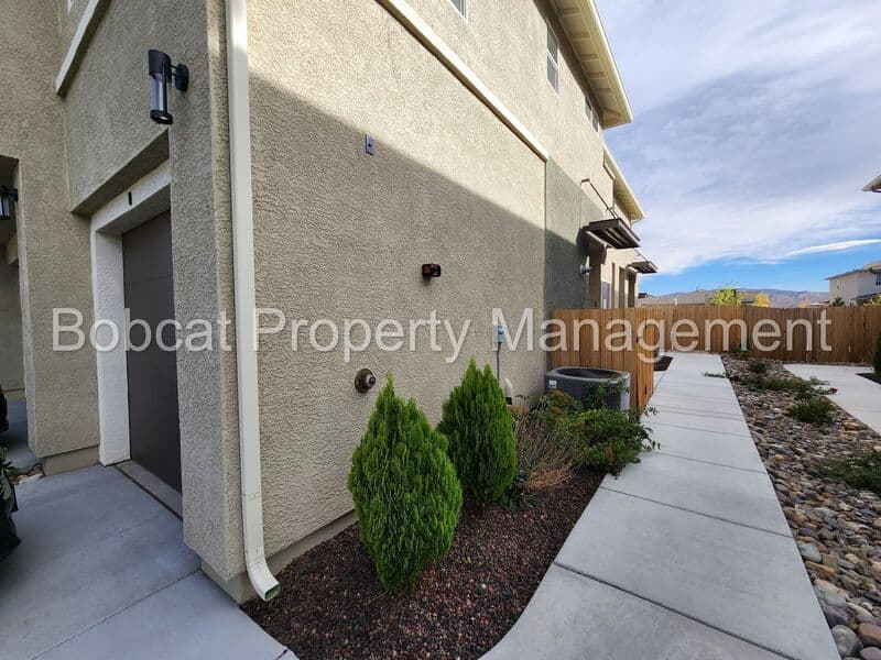Carson City Townhome: 3651 Pulsar Ln