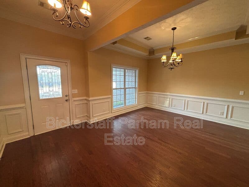 Phenix City House: 385 Lee Road 2141