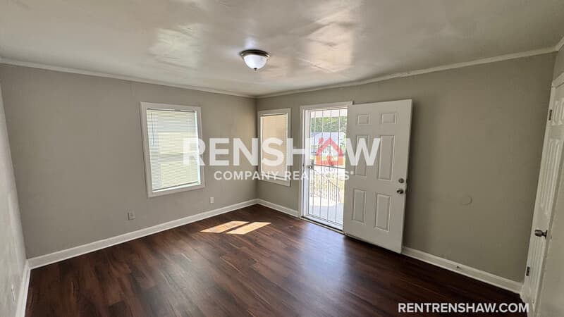 Memphis House: 2303 Longstreet Dr